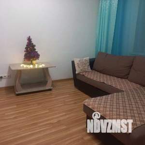 2-к квартира, посуточно, 45м2, 1/1 этаж