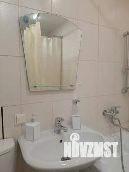 Студия квартира, посуточно, 42м2, 2/5 этаж