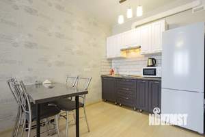 2-к квартира, посуточно, 47м2, 13/25 этаж