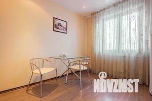 1-к квартира, посуточно, 38м2, 4/10 этаж