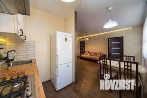 2-к квартира, посуточно, 56м2, 1/1 этаж