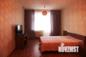 1-к квартира, посуточно, 50м2, 8/14 этаж