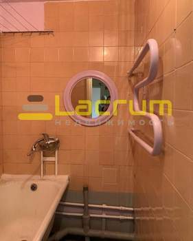 3-к квартира, вторичка, 58м2, 2/9 этаж