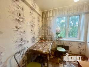 2-к квартира, вторичка, 47м2, 3/5 этаж