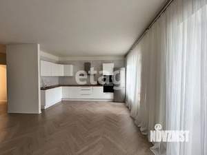 4-к квартира, вторичка, 100м2, 2/9 этаж