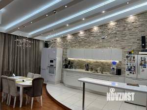 5-к квартира, вторичка, 300м2, 5/8 этаж