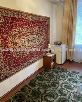 2-к квартира, вторичка, 52м2, 1/4 этаж