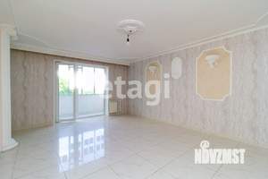 4-к квартира, вторичка, 145м2, 3/10 этаж