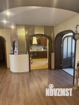 4-к квартира, вторичка, 138м2, 4/10 этаж