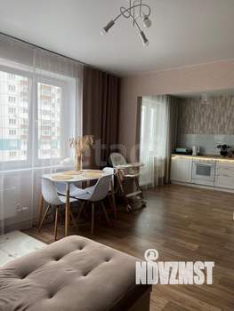 2-к квартира, вторичка, 63м2, 9/17 этаж