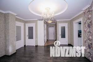 4-к квартира, вторичка, 132м2, 7/8 этаж