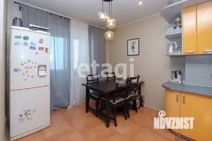 4-к квартира, вторичка, 108м2, 2/9 этаж