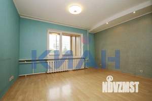 4-к квартира, вторичка, 101м2, 3/9 этаж