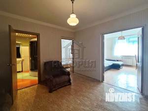 2-к квартира, вторичка, 61м2, 8/10 этаж