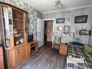 4-к квартира, вторичка, 82м2, 1/10 этаж