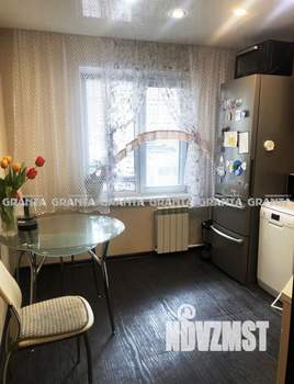 2-к квартира, вторичка, 68м2, 1/10 этаж