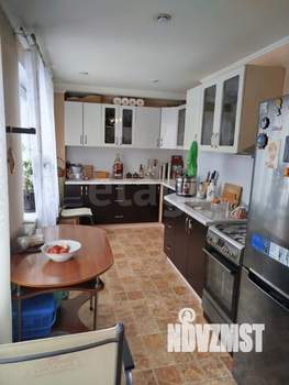 2-к квартира, вторичка, 72м2, 1/9 этаж