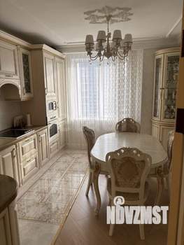 3-к квартира, вторичка, 105м2, 11/24 этаж