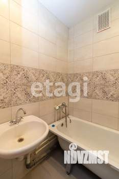 2-к квартира, вторичка, 56м2, 1/10 этаж