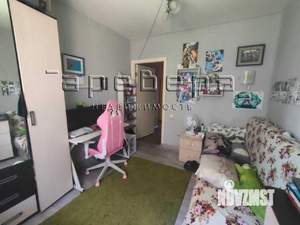 4-к квартира, вторичка, 82м2, 1/10 этаж