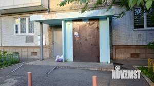 4-к квартира, вторичка, 83м2, 1/10 этаж