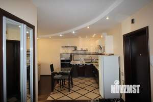 2-к квартира, вторичка, 61м2, 9/17 этаж