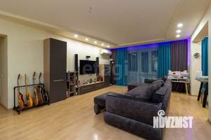 4-к квартира, вторичка, 100м2, 16/18 этаж