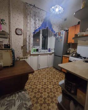 2-к квартира, вторичка, 49м2, 1/4 этаж