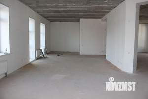 4-к квартира, вторичка, 160м2, 8/8 этаж