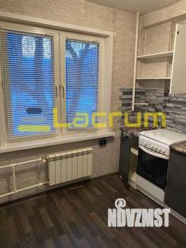 3-к квартира, вторичка, 58м2, 1/9 этаж