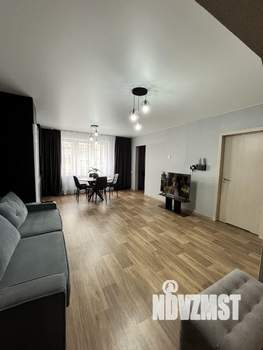 2-к квартира, вторичка, 62м2, 1/17 этаж