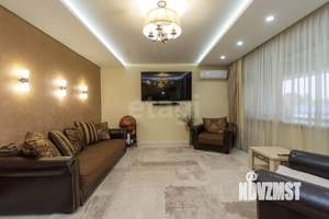 4-к квартира, вторичка, 149м2, 3/10 этаж