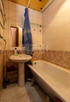 3-к квартира, вторичка, 60м2, 2/5 этаж