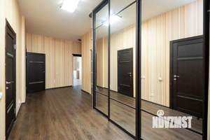 4-к квартира, вторичка, 123м2, 4/22 этаж