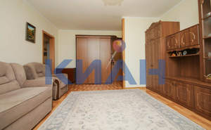 4-к квартира, вторичка, 80м2, 8/10 этаж