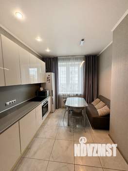2-к квартира, вторичка, 64м2, 3/19 этаж