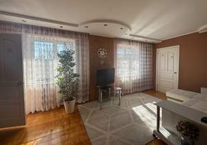 4-к квартира, вторичка, 65м2, 1/5 этаж