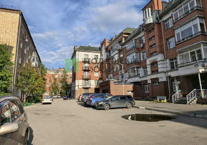 4-к квартира, вторичка, 295м2, 4/5 этаж