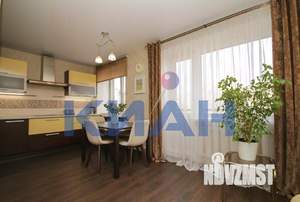 4-к квартира, вторичка, 93м2, 2/5 этаж