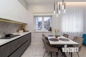 4-к квартира, вторичка, 153м2, 4/7 этаж