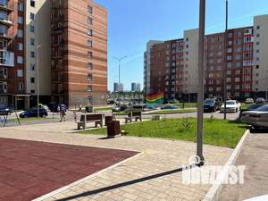 4-к квартира, вторичка, 100м2, 1/9 этаж