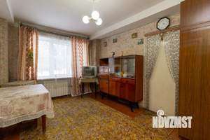 2-к квартира, вторичка, 40м2, 1/9 этаж