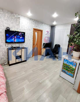 2-к квартира, вторичка, 40м2, 1/5 этаж