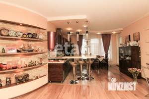 4-к квартира, вторичка, 102м2, 8/10 этаж