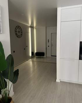 2-к квартира, вторичка, 76м2, 7/8 этаж