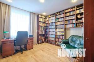 4-к квартира, вторичка, 142м2, 10/17 этаж