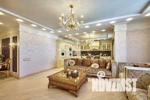 4-к квартира, вторичка, 200м2, 9/10 этаж