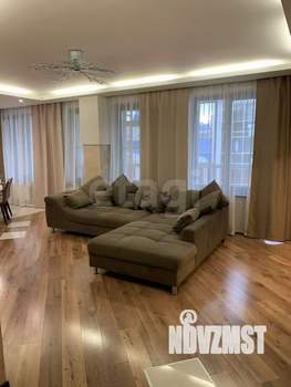 3-к квартира, вторичка, 124м2, 8/9 этаж