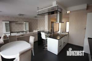 3-к квартира, вторичка, 130м2, 4/10 этаж