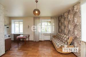 2-к квартира, вторичка, 38м2, 3/3 этаж